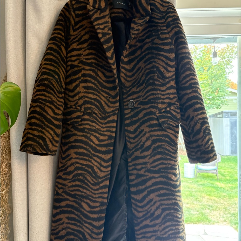 Tahari Black and Brown Zebra Print Teddy Jacket
